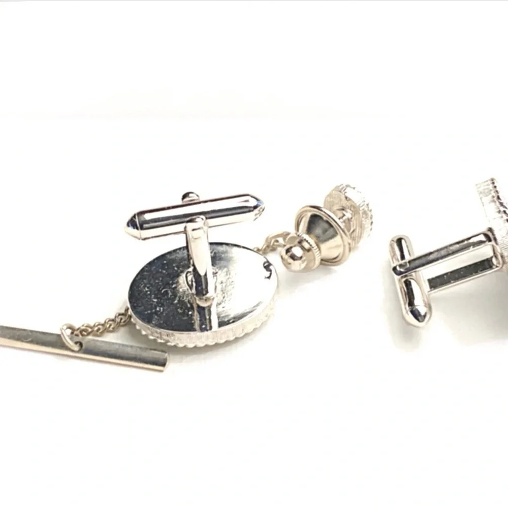 Hyde Park Men’s Vintage Cufflinks Silvertone and Faux Black Onyx Oval Cuff Links